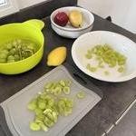 Verschiedene Teller mit Obst (vergrößerte Bildansicht wird geöffnet)